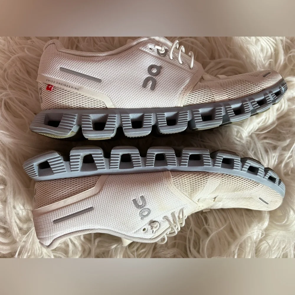 On Cloud 5 Running Shoes Women's Size 8.5 - Picture 8 of 8